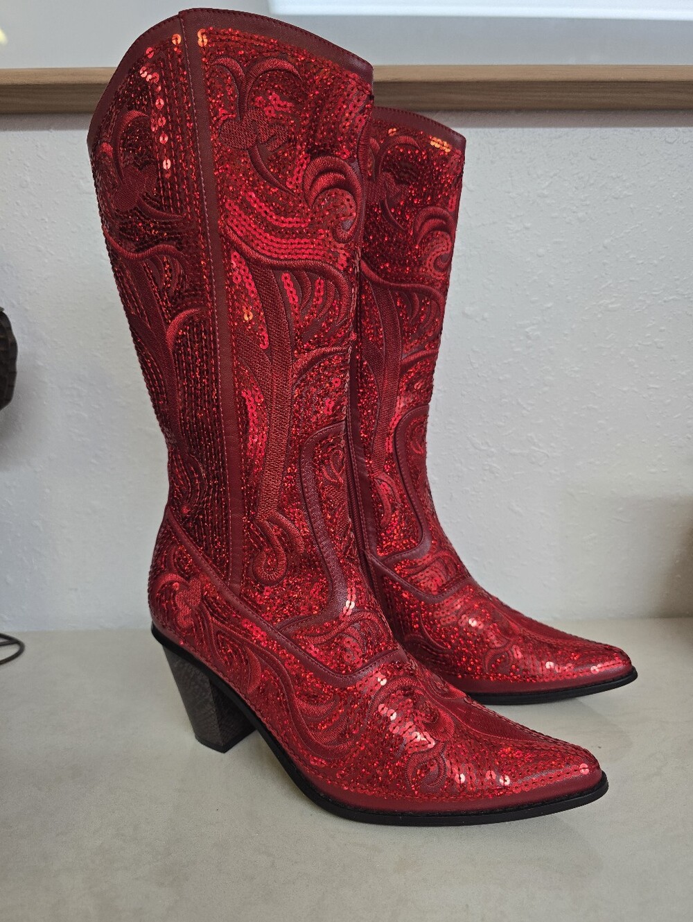 Helen's Heart | Full Embellished Sequin Red Boot Cowboy Boot Like New Sz 9